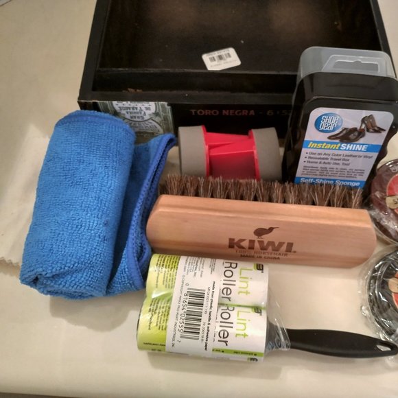 Suenos de Saundra Recycled Unique Large Tabak Cigar Box, Shoe Shine Kit - Picture 9 of 12